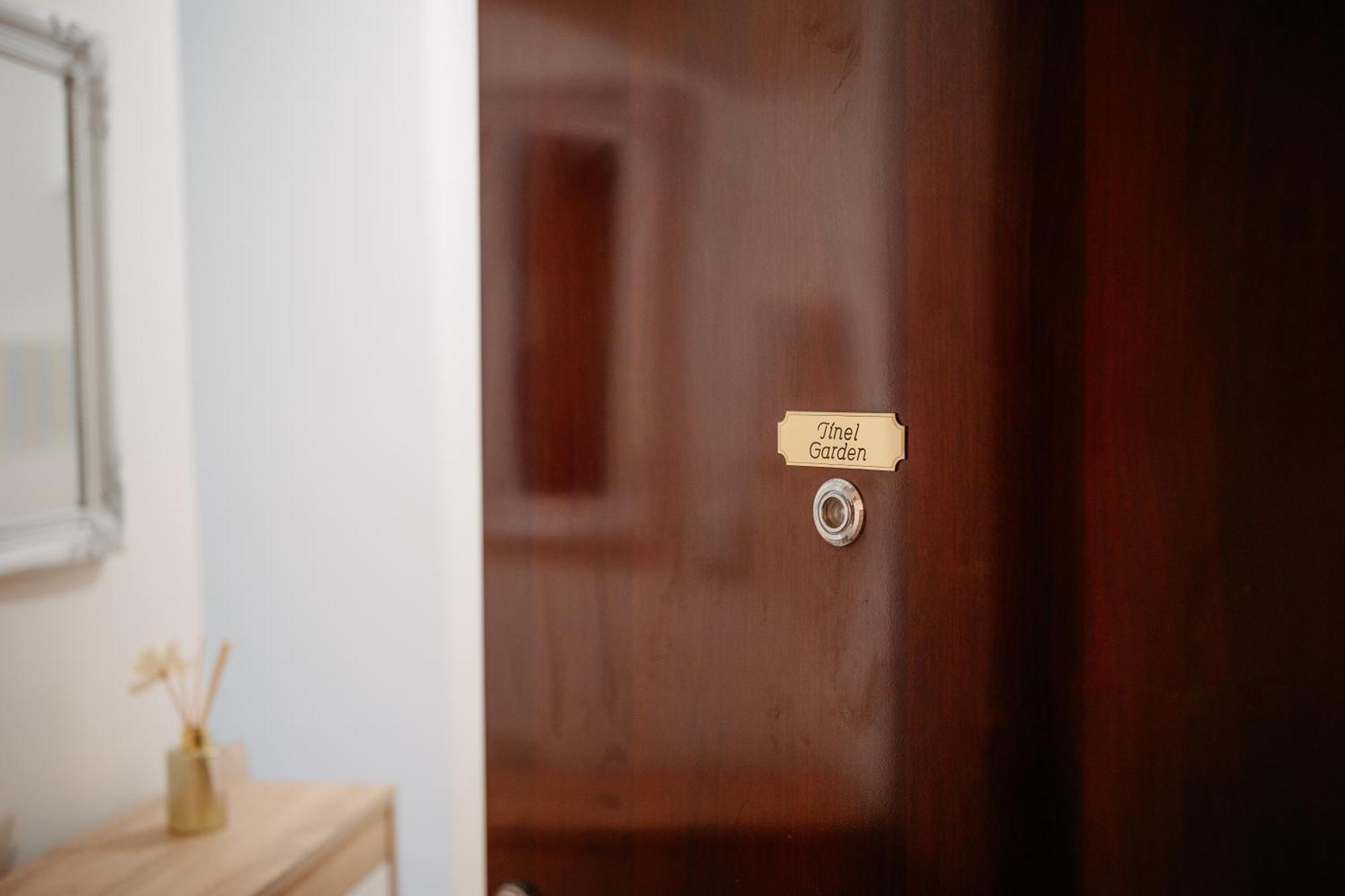 Apartma Tinel Garden Zagreb
