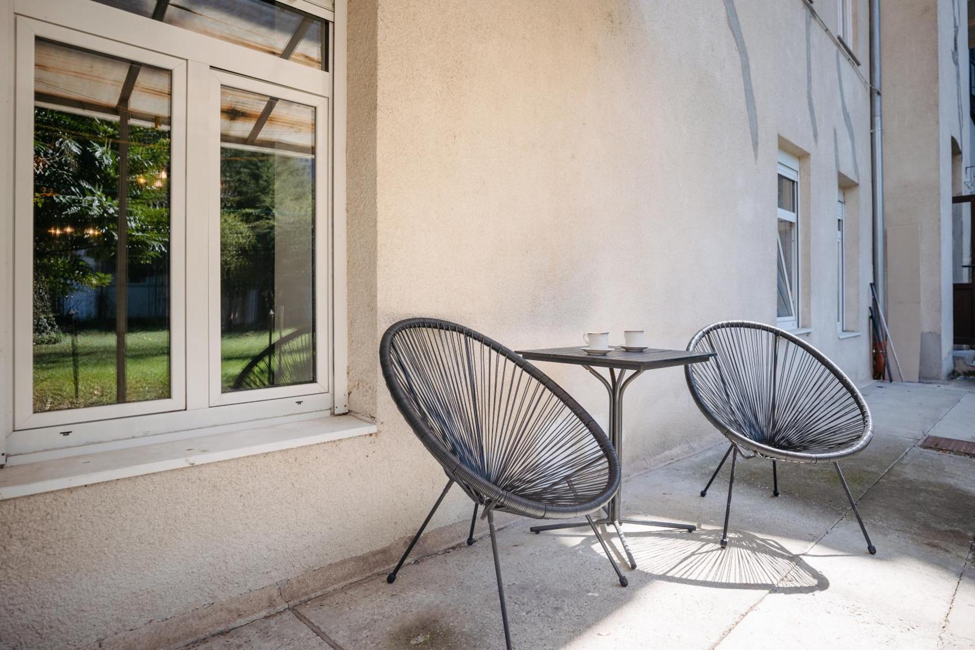 Apartma Tinel Garden Zagreb
